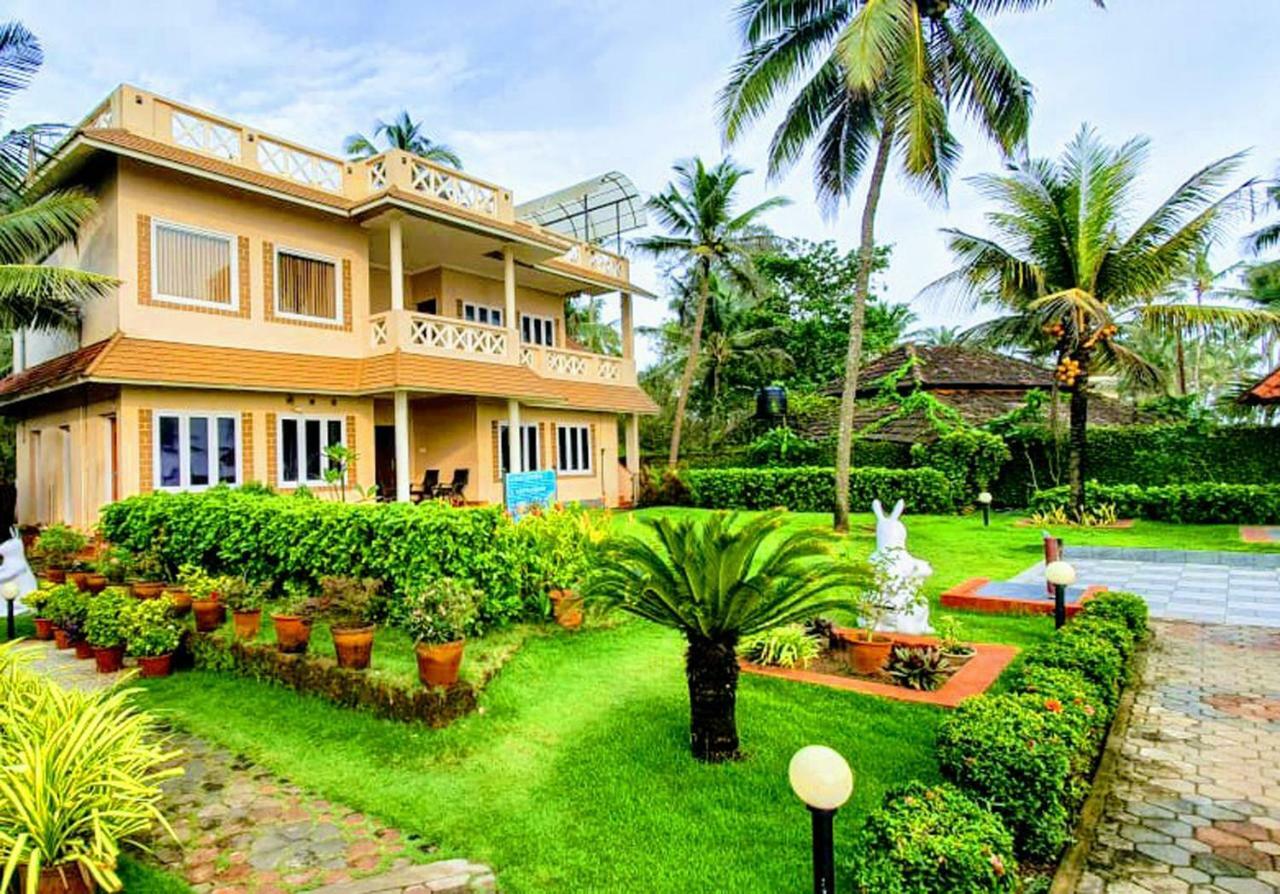 Asokam Beach Resort Kannur Ngoại thất bức ảnh